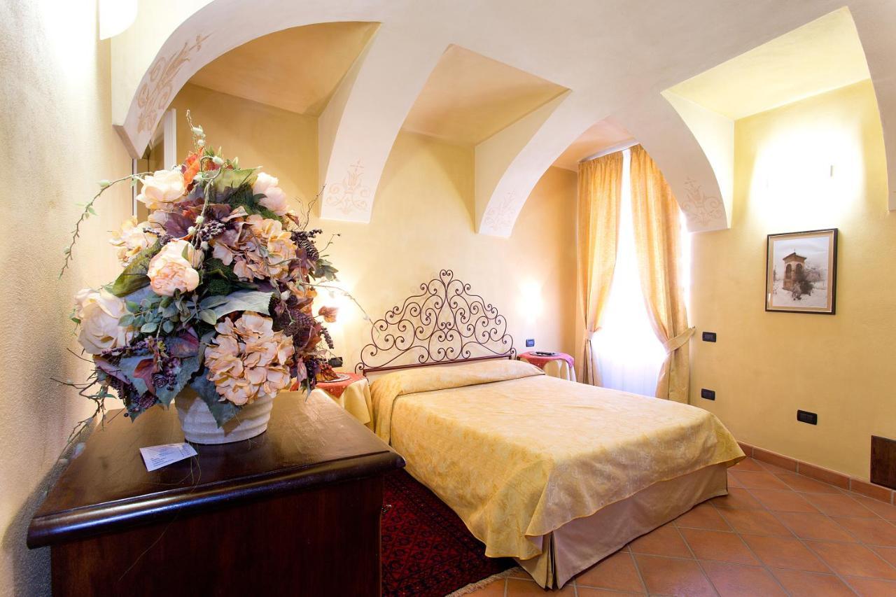 Hotel Palazzo Di Mezzo Carru Экстерьер фото