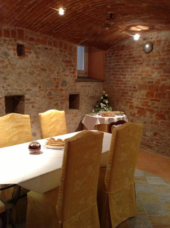 Hotel Palazzo Di Mezzo Carru Экстерьер фото